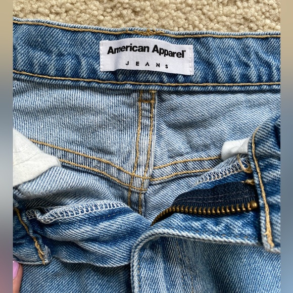 ORIGINAL AMERICAN APPAREL SHORTS - Picture 2 of 5